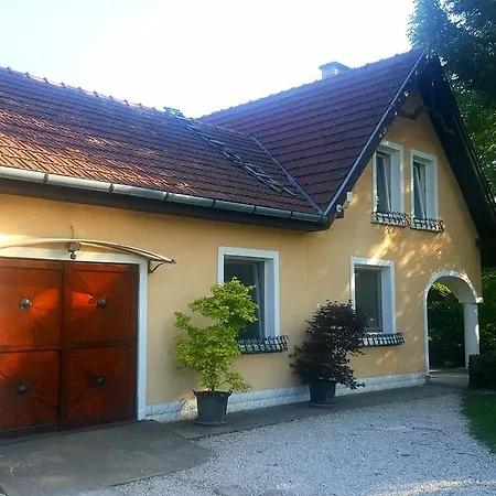 Hébergement de vacances Vaszolyi Feher Porta Vászoly